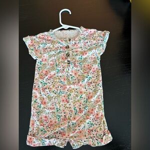 Lou Lou & co Millie Floral Baby Romper 
12-24 months